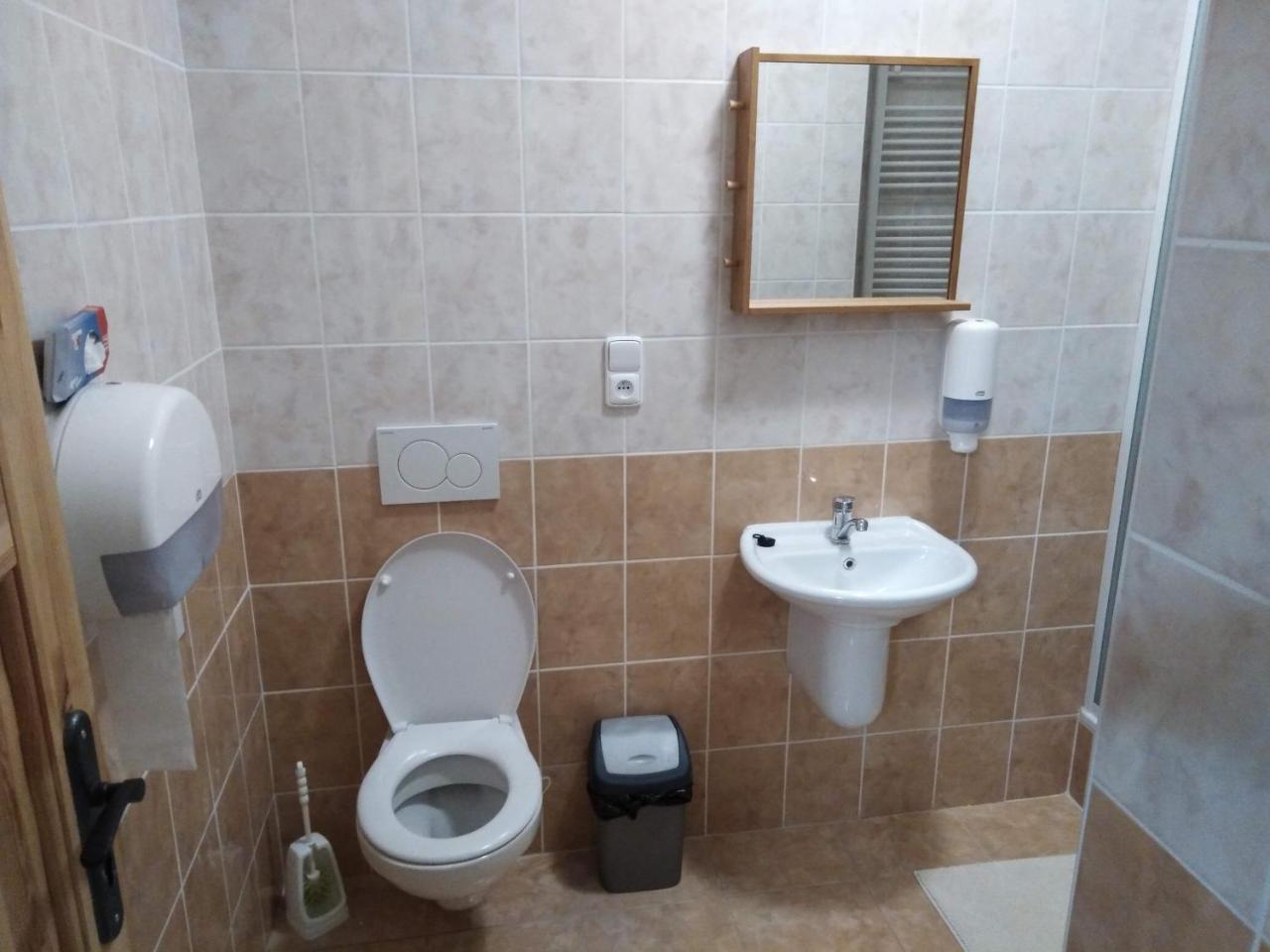Penzion Snezenka Jiretin pod Bukovou Buitenkant foto