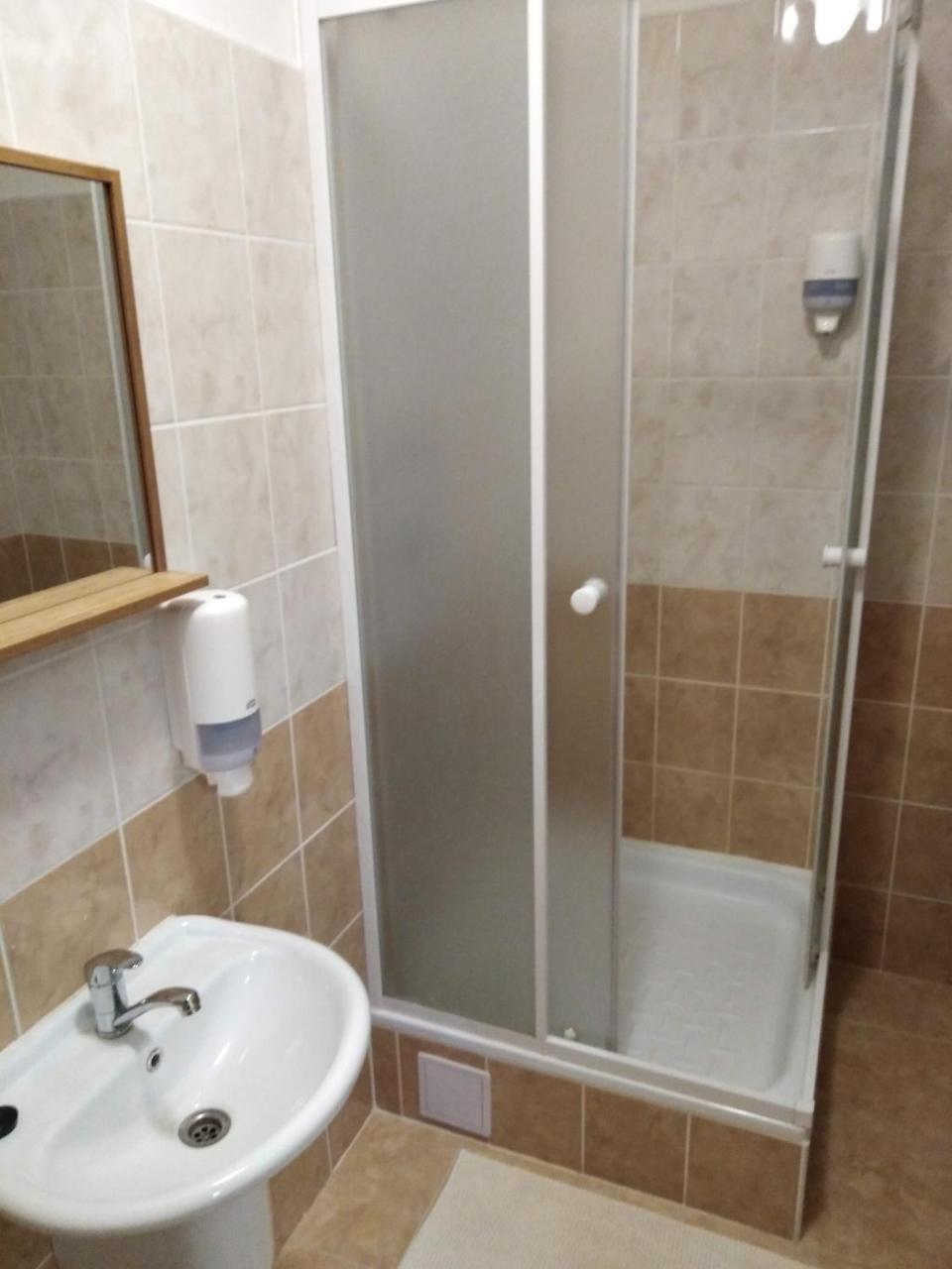 Penzion Snezenka Jiretin pod Bukovou Buitenkant foto