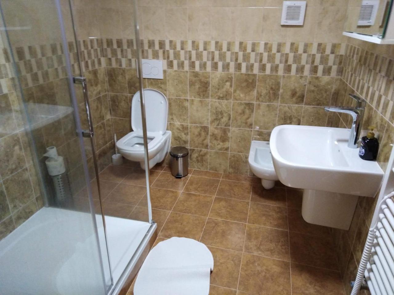 Penzion Snezenka Jiretin pod Bukovou Buitenkant foto