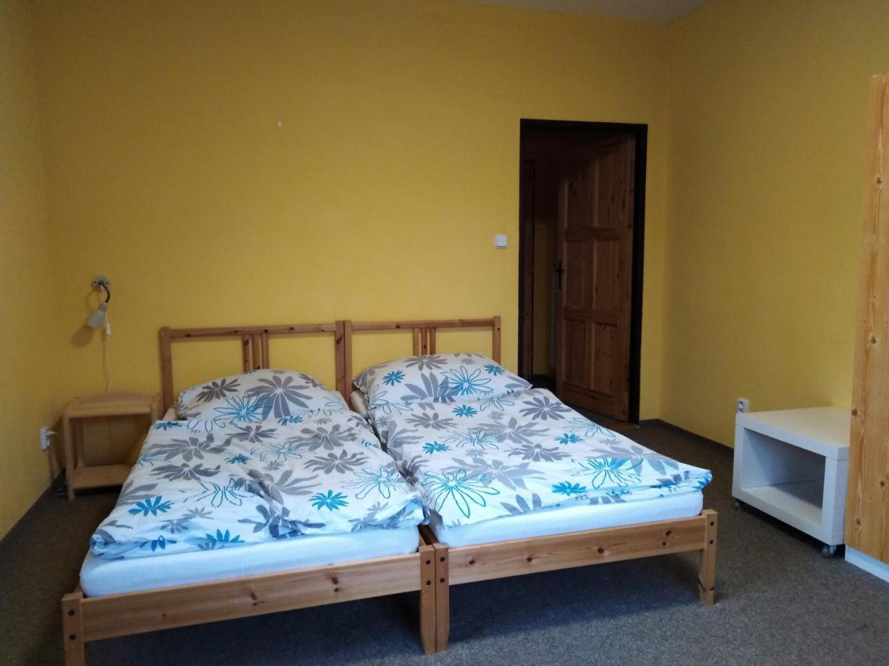 Penzion Snezenka Jiretin pod Bukovou Buitenkant foto