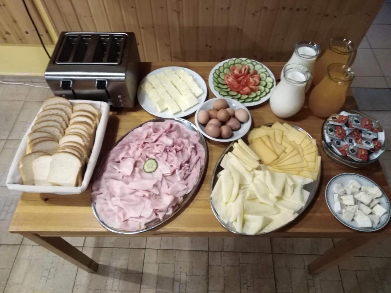 Penzion Snezenka Jiretin pod Bukovou Buitenkant foto